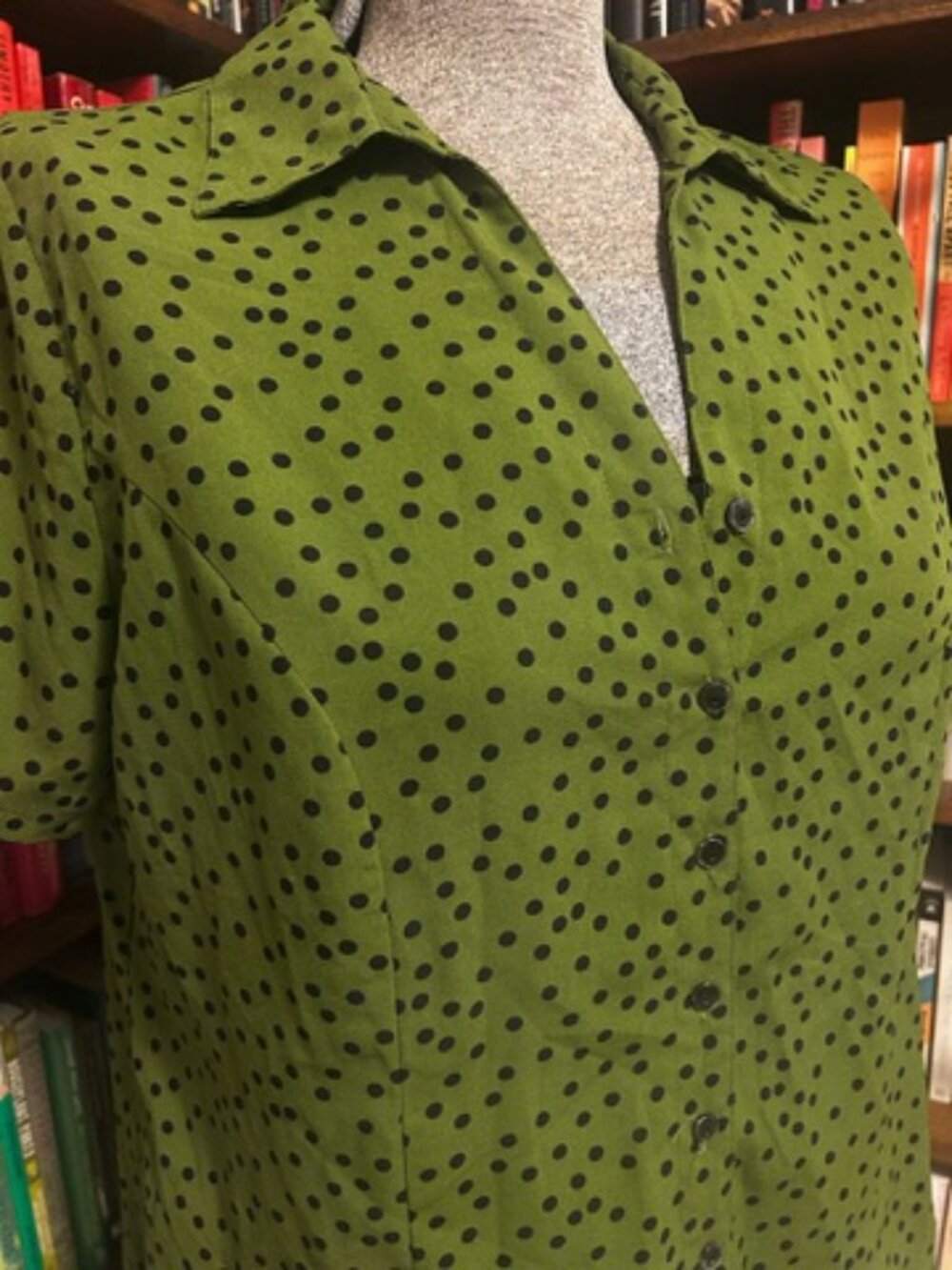Green Blouse - Picture 2 of 4